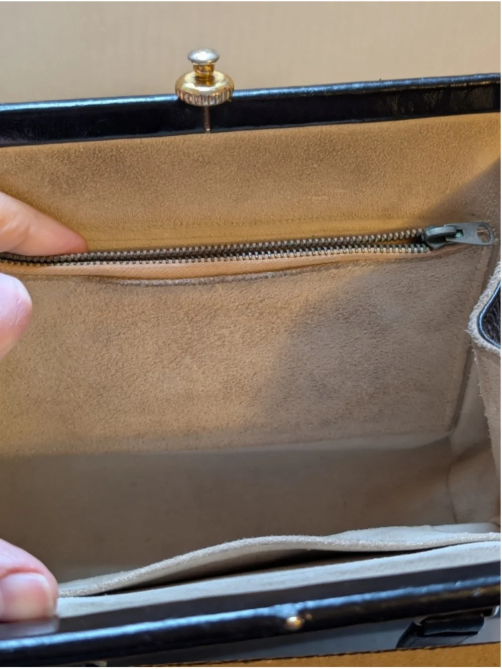 Vintage black leather top-handle handbag MCM in VGUC